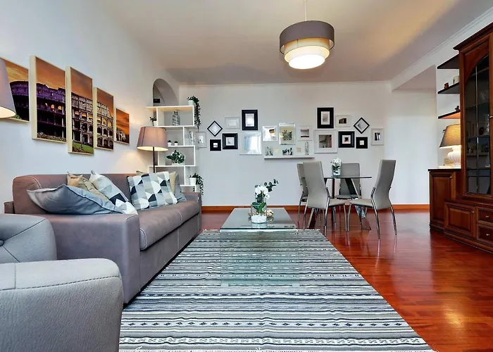 Colosseo Sunset Apartment *